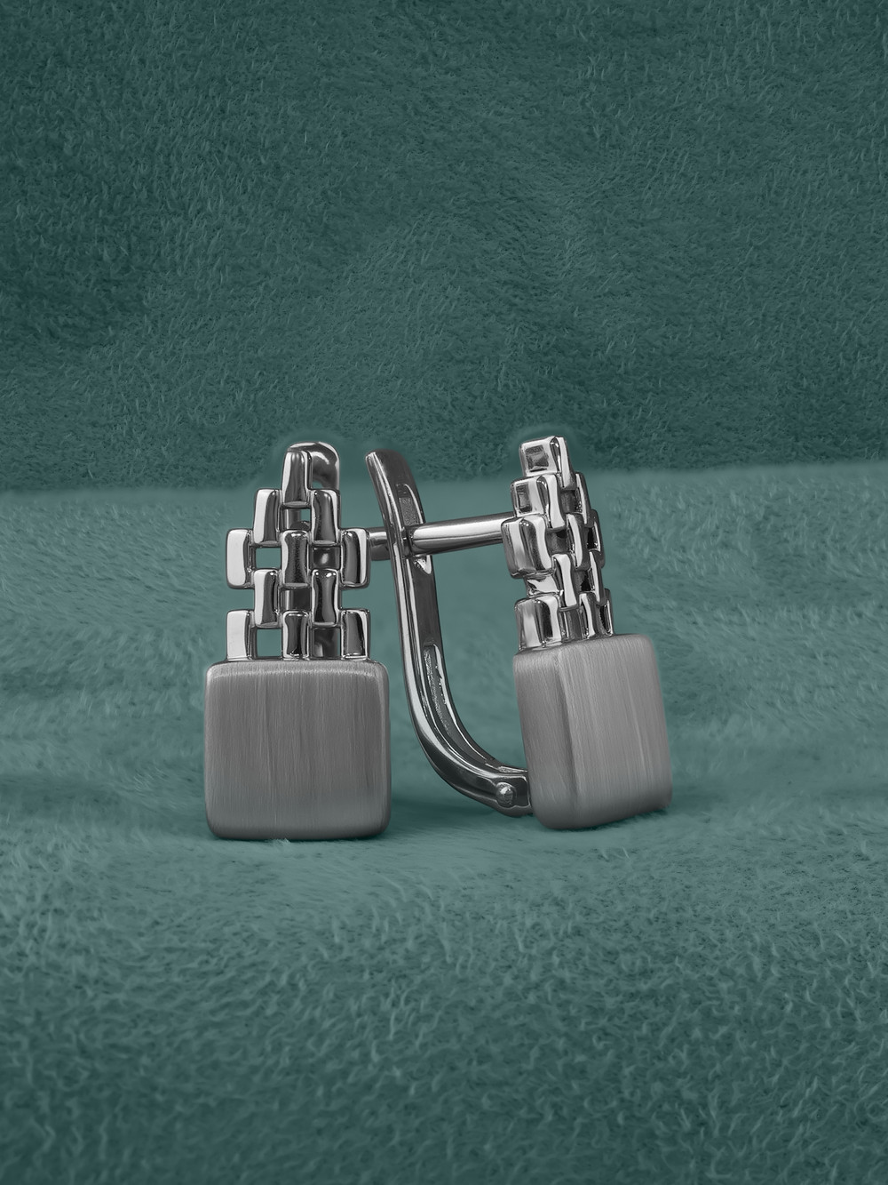 Серьги из белого золота