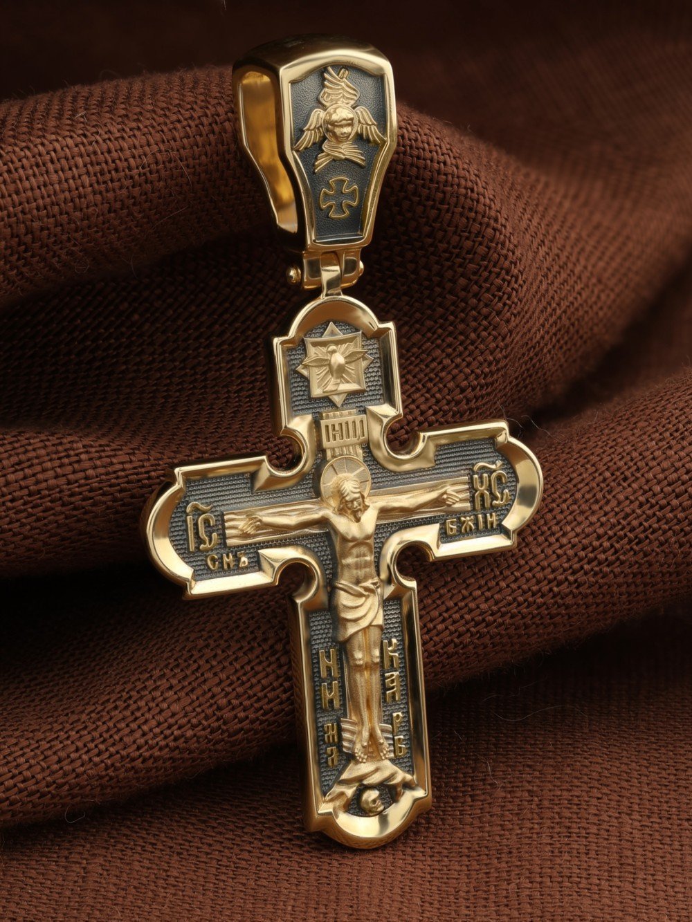 Крест из лимонного золота