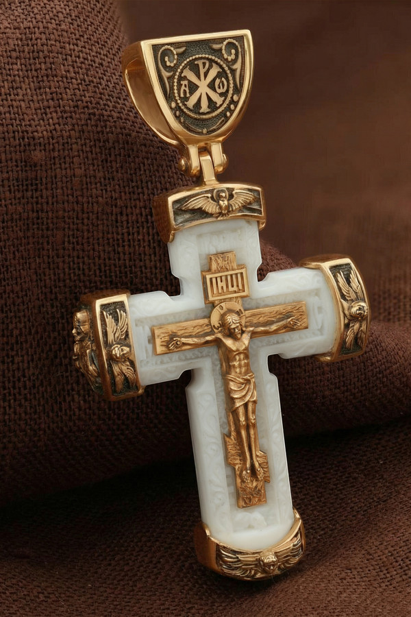 Крест из золота c бивнем мамонта