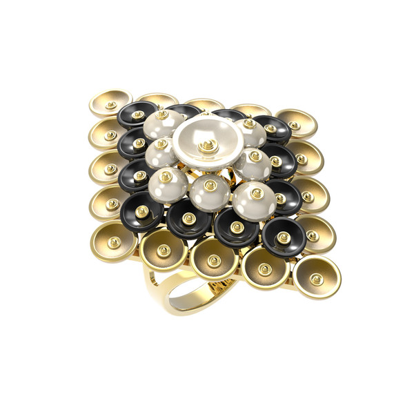 Кольцо из лимонного золота c ониксом и перламутром