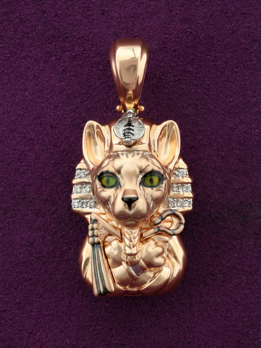 Подвеска из золота c эмаль , бриллиантами и рубином