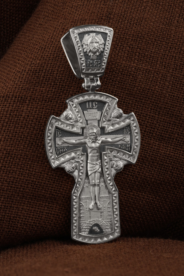 Крест из белого золота