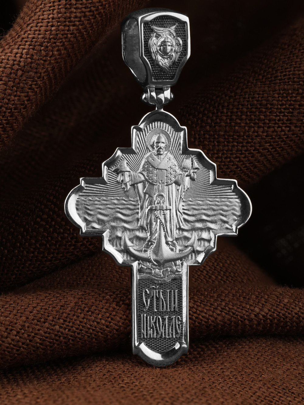 Крест из белого золота