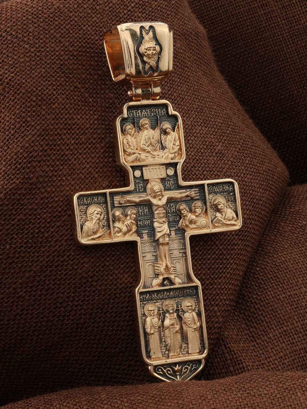 Крест из золота