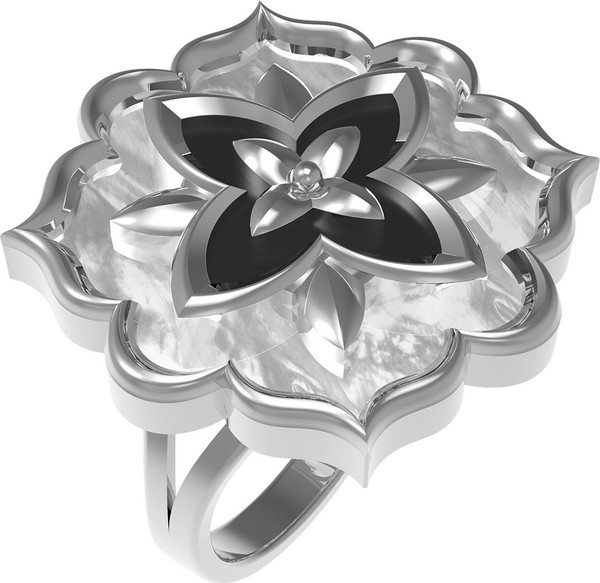 Кольцо из белого золота c ониксом и перламутром