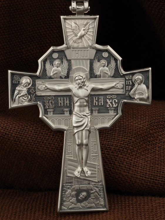 Крест из белого золота
