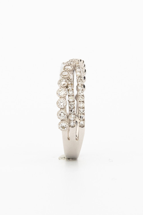 Кольцо из белого золота c бриллиантами