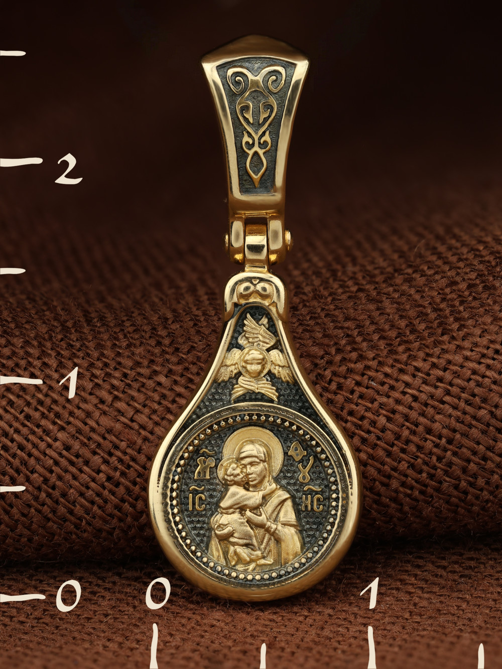 Образок из лимонного золота