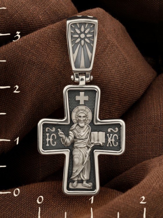 Крест из белого золота