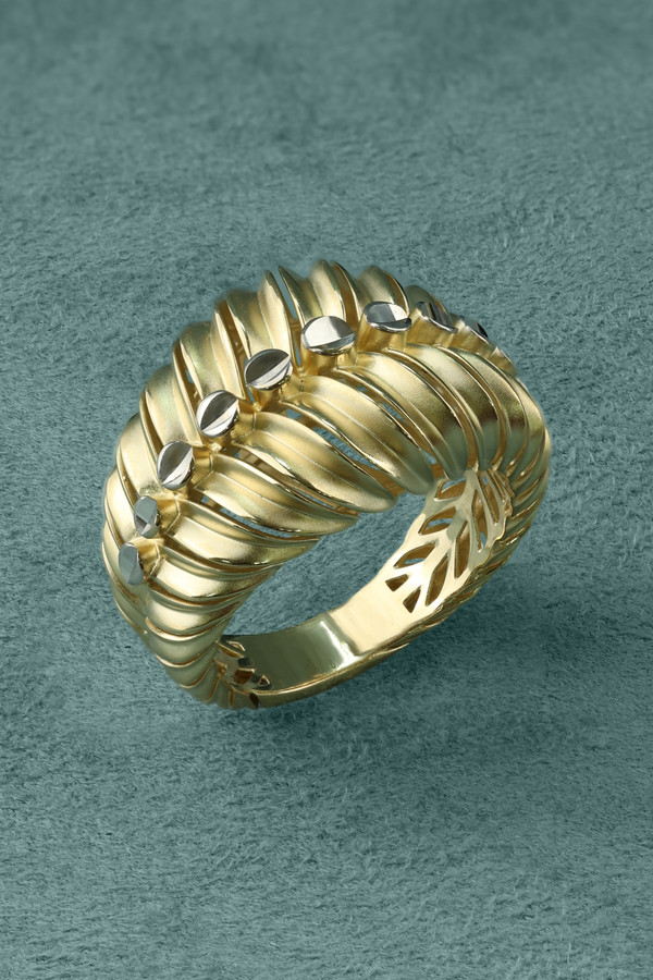 Кольцо из лимонного золота