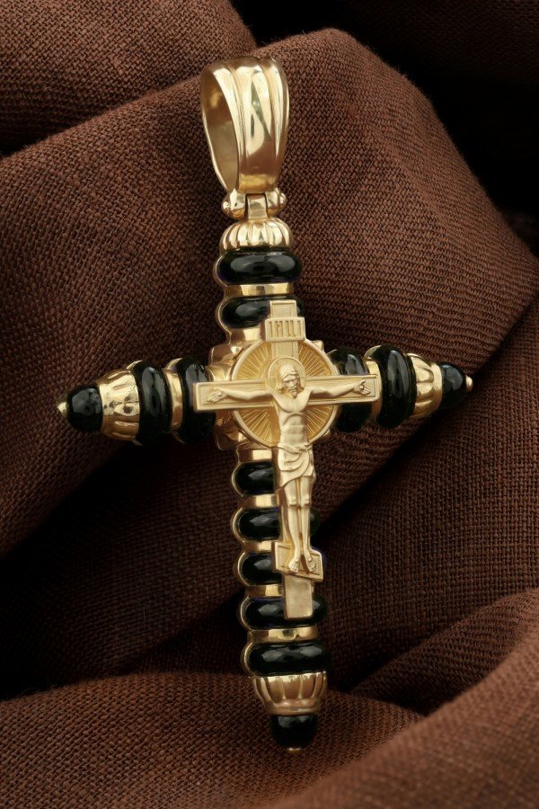 Крест из лимонного золота c ониксом