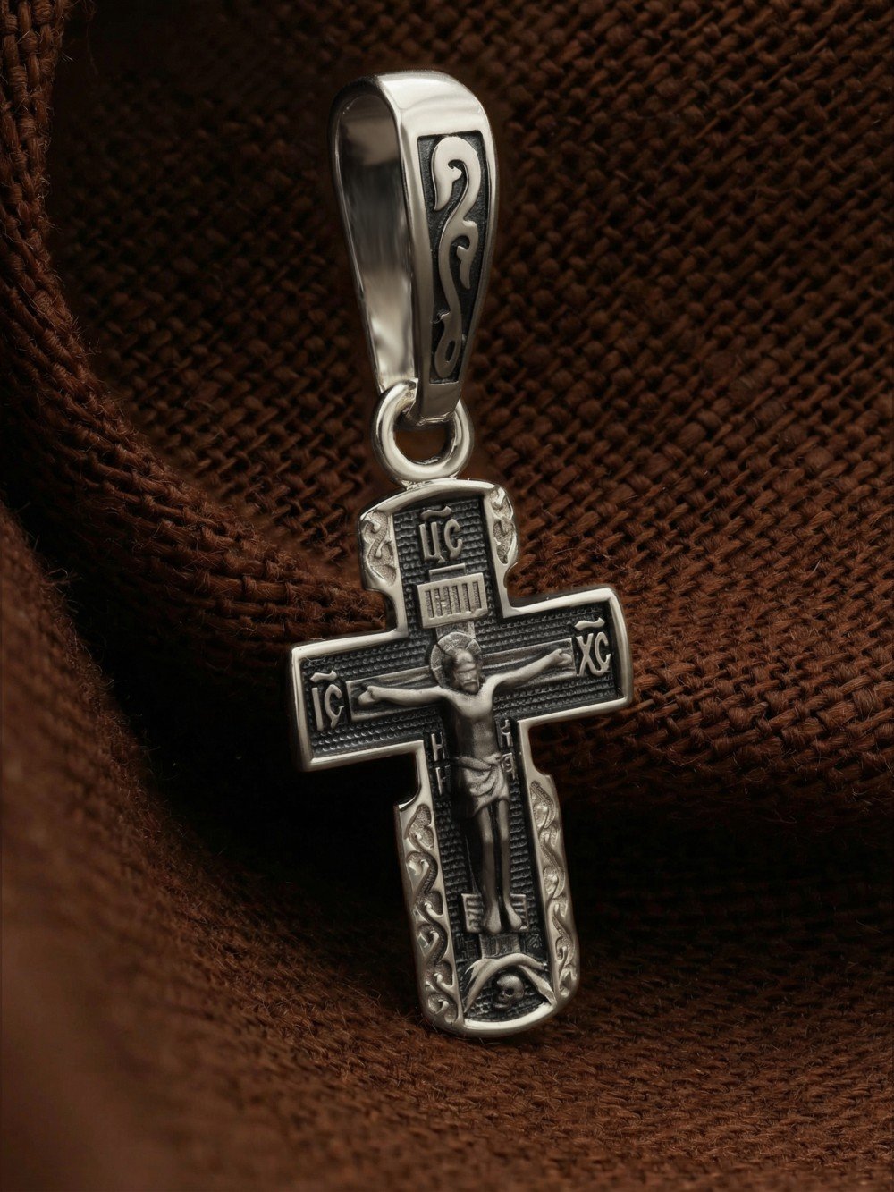 Крест из белого золота