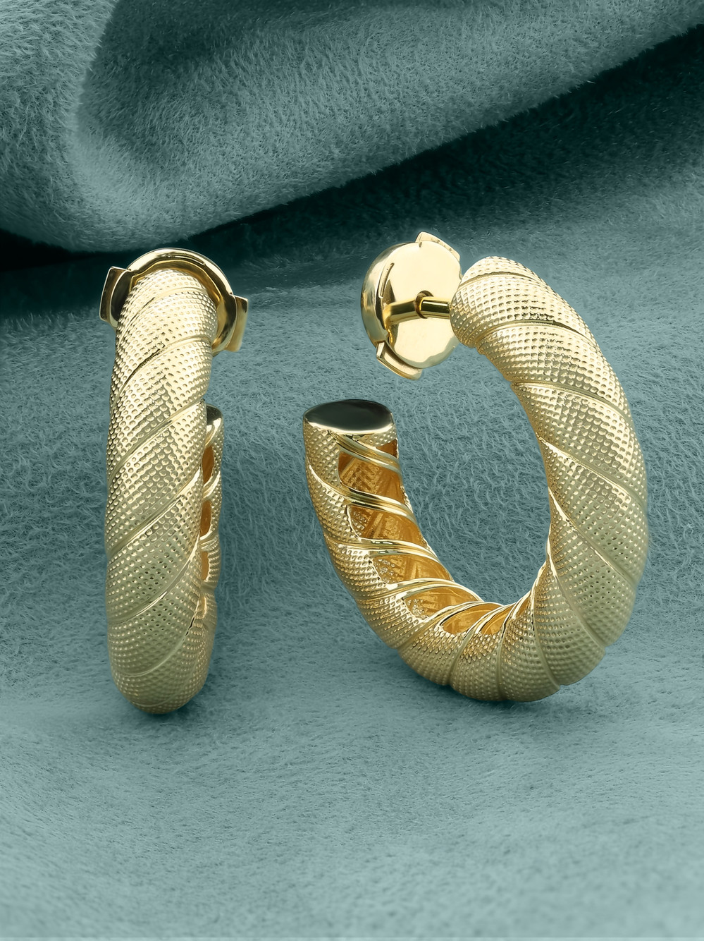 Серьги из лимонного золота