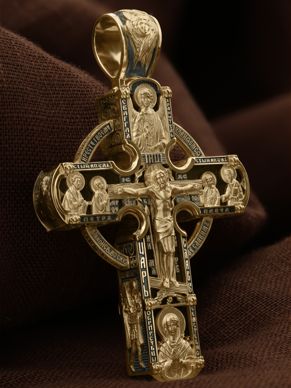 Крест из лимонного золота c эбеновым деревом