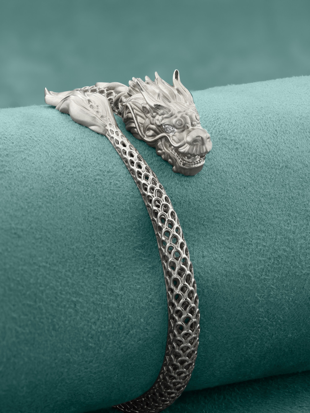 Браслет из белого золота c бриллиантами