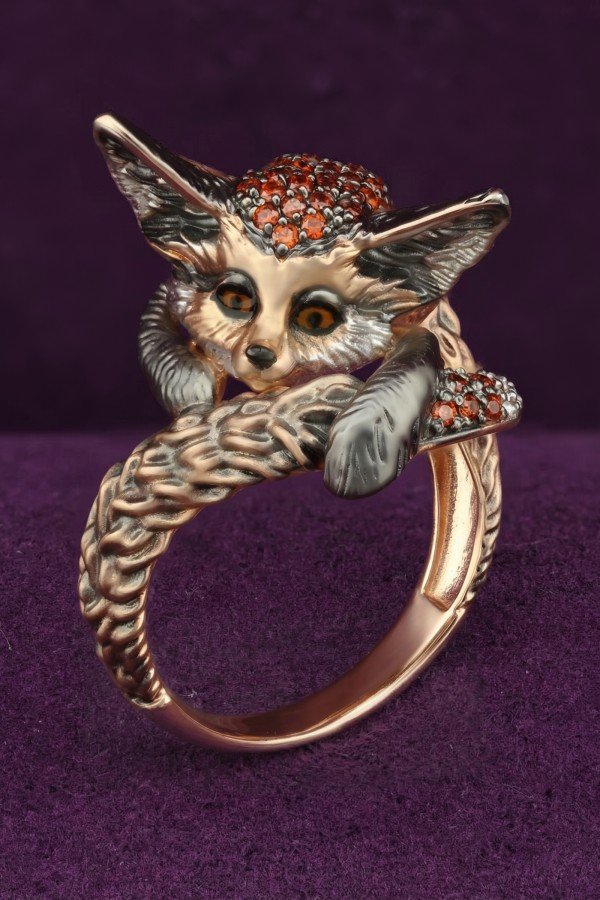 Кольцо из золота c эмаль и фианитом