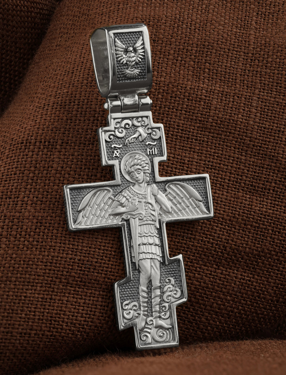 Крест из белого золота