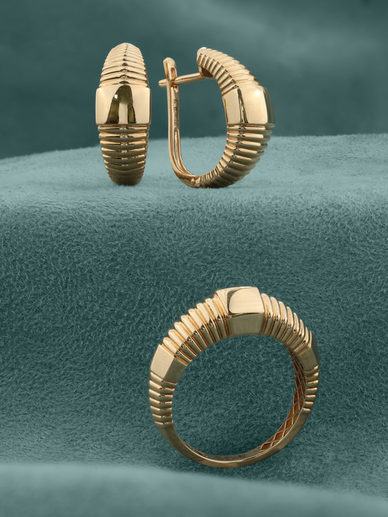 Кольцо из золота