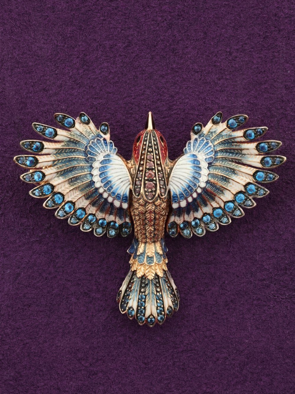 Брошь из золота c эмаль и фианитом