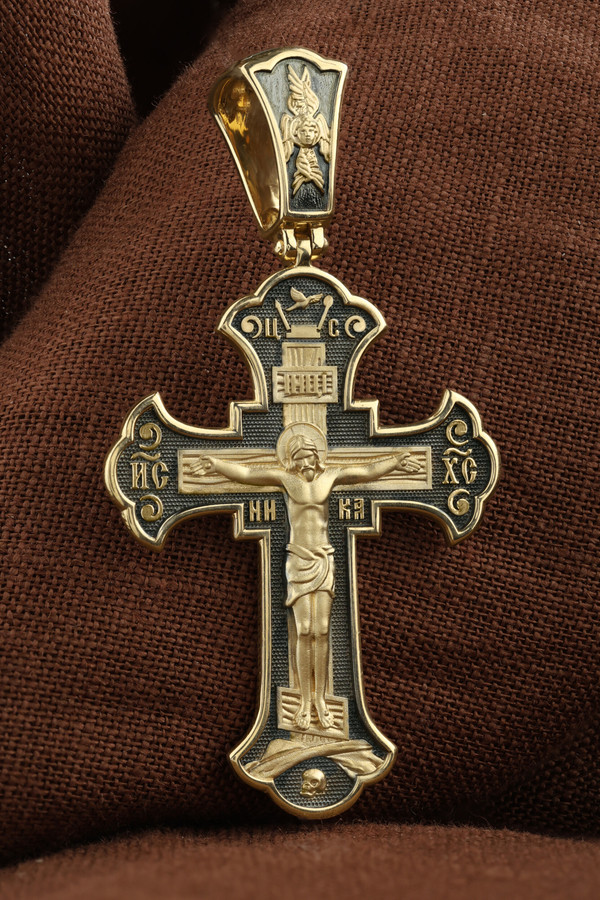 Крест из лимонного золота