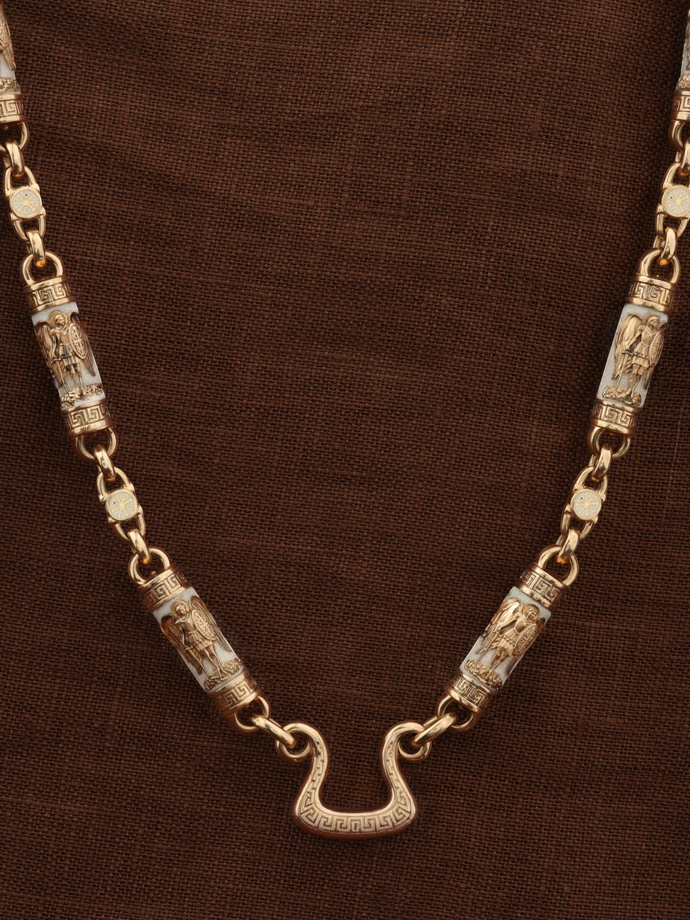 Цепь из золота c эмалью и бивнем мамонта