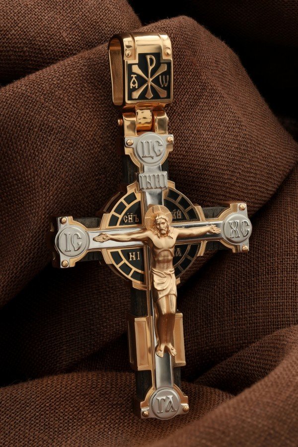 Крест из золота c эмаль и эбеновым деревом